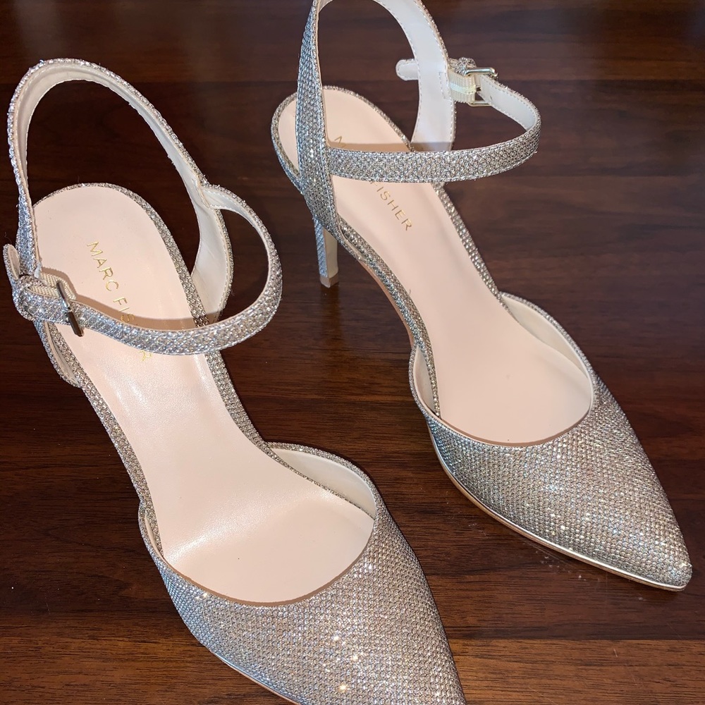 Marc Fisher 8 1/2 Women’s Metallic Heels